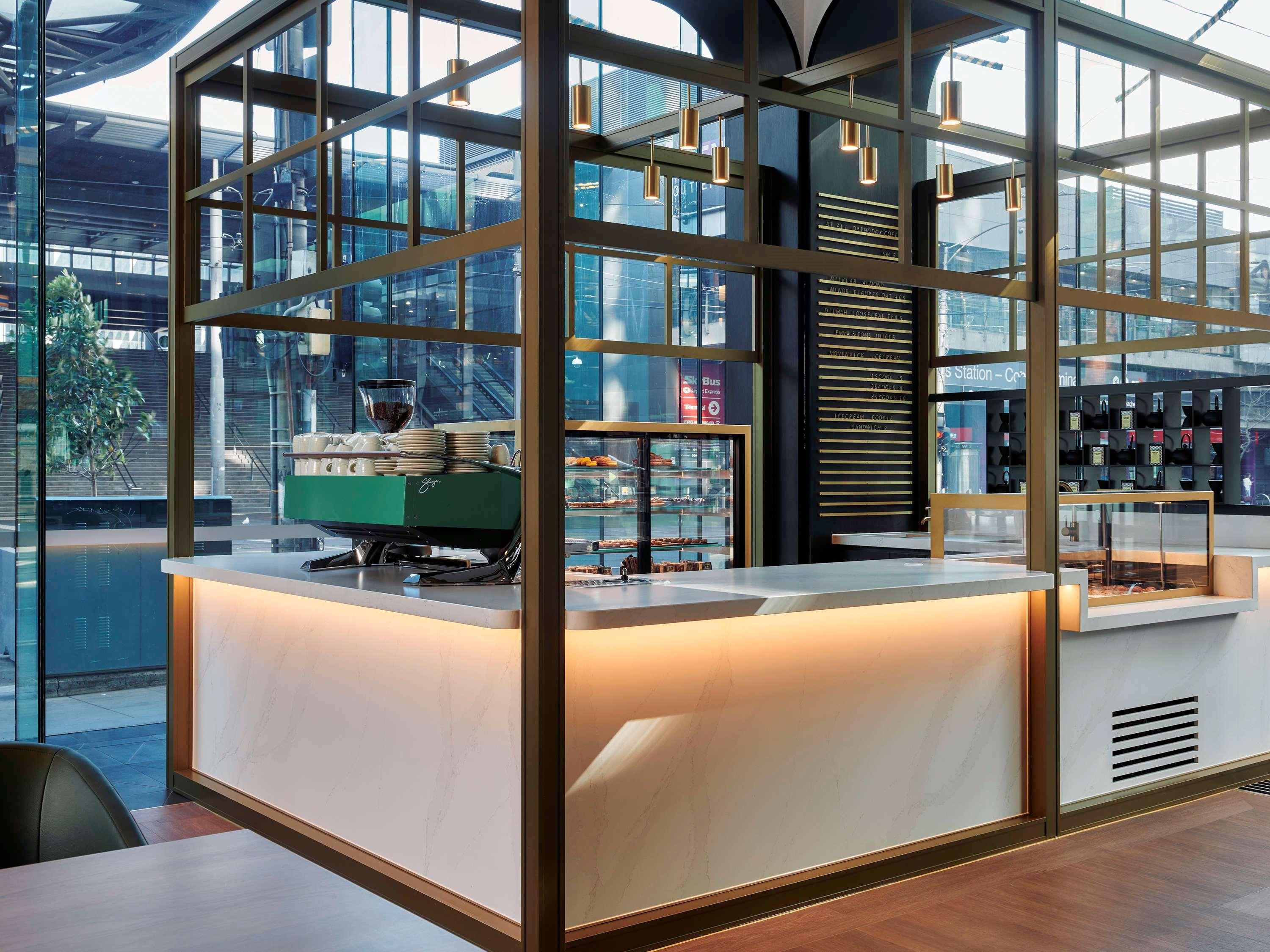 Movenpick Hotel Melbourne On Spencer Экстерьер фото