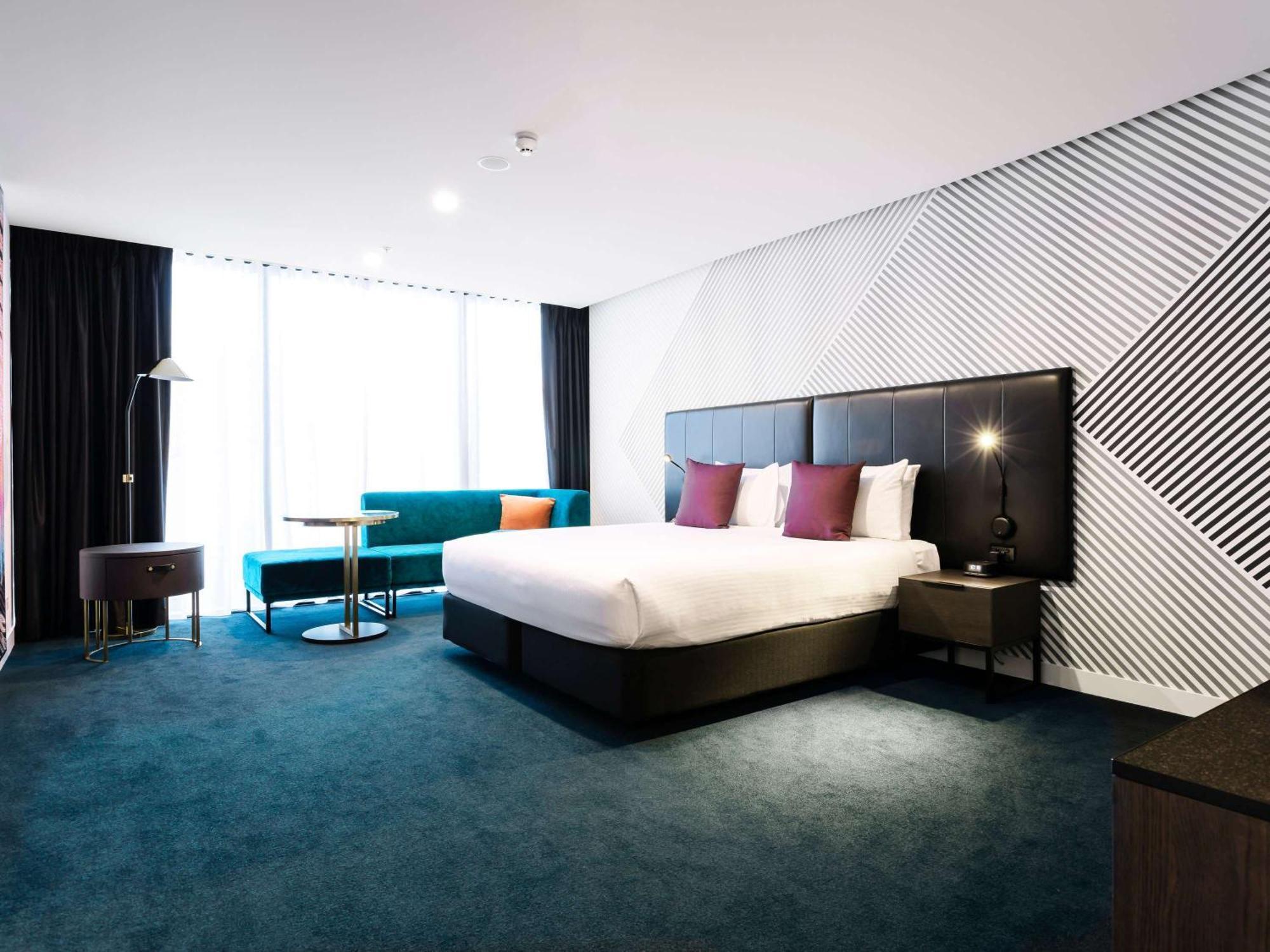 Movenpick Hotel Melbourne On Spencer Экстерьер фото